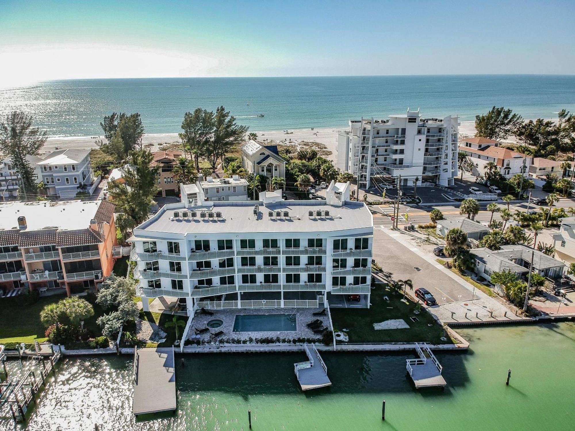 Oceana 305 East St. Pete Beach Exterior foto